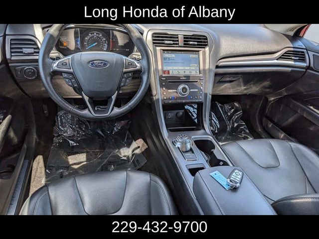 Used 2017 Ford Fusion Titanium FWD image 17