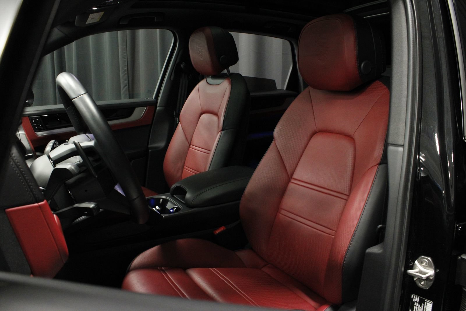 Certified 2024 Porsche Cayenne S AWD/4WD image 19