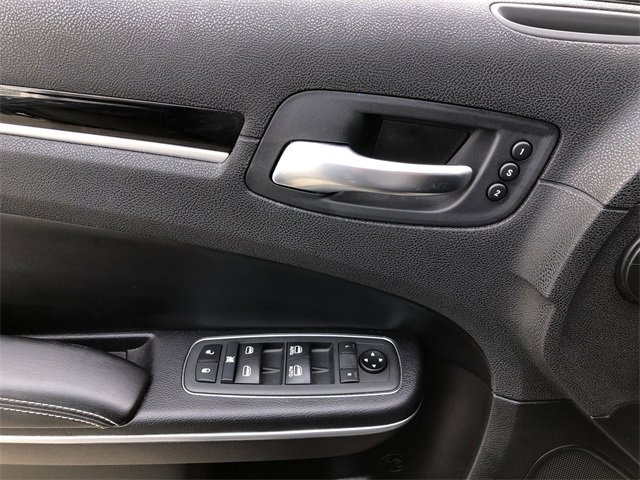 Used 2021 Chrysler 300 S w/ S Model Appearance Package image 5