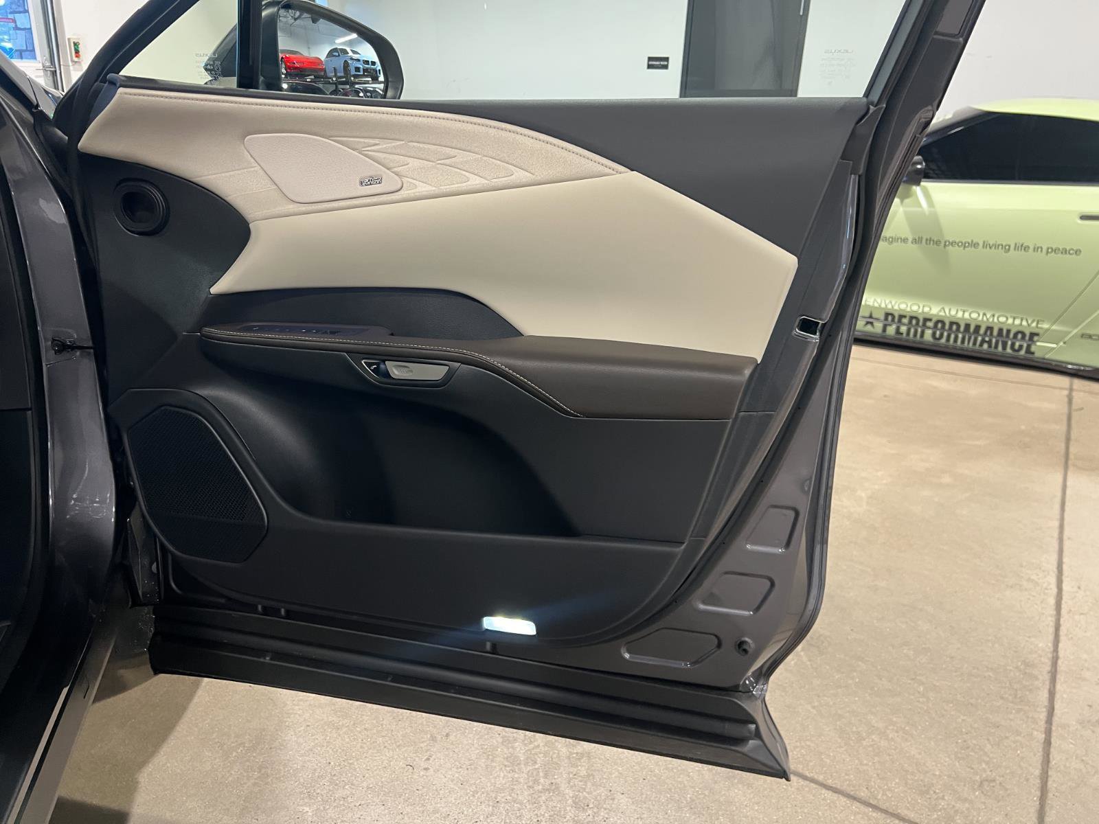 Used 2026 Lexus RX 450h AWD w/ Convenience Package image 42