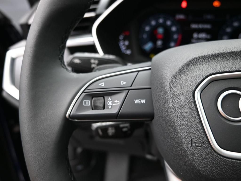 New 2025 Audi Q3 2.0T Premium image 14