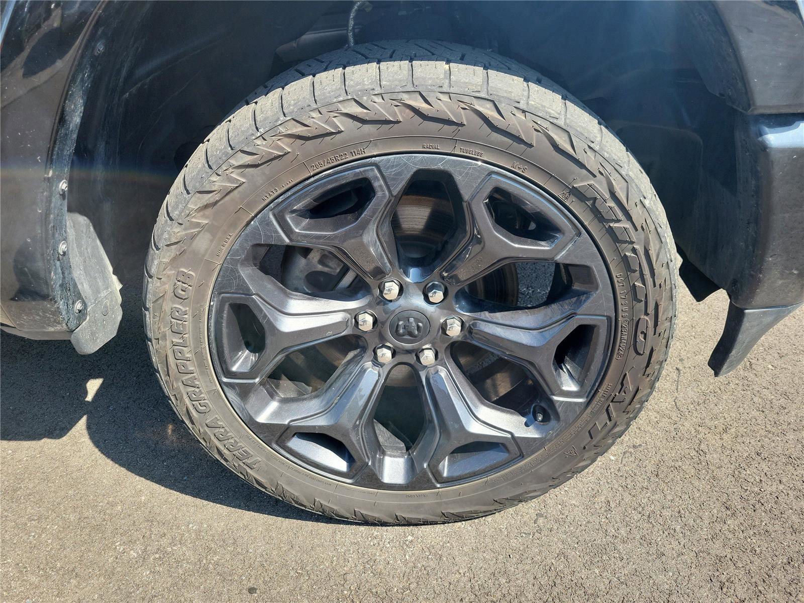 Used 2024 RAM 1500 Limited w/ Night Edition AWD/4WD image 6