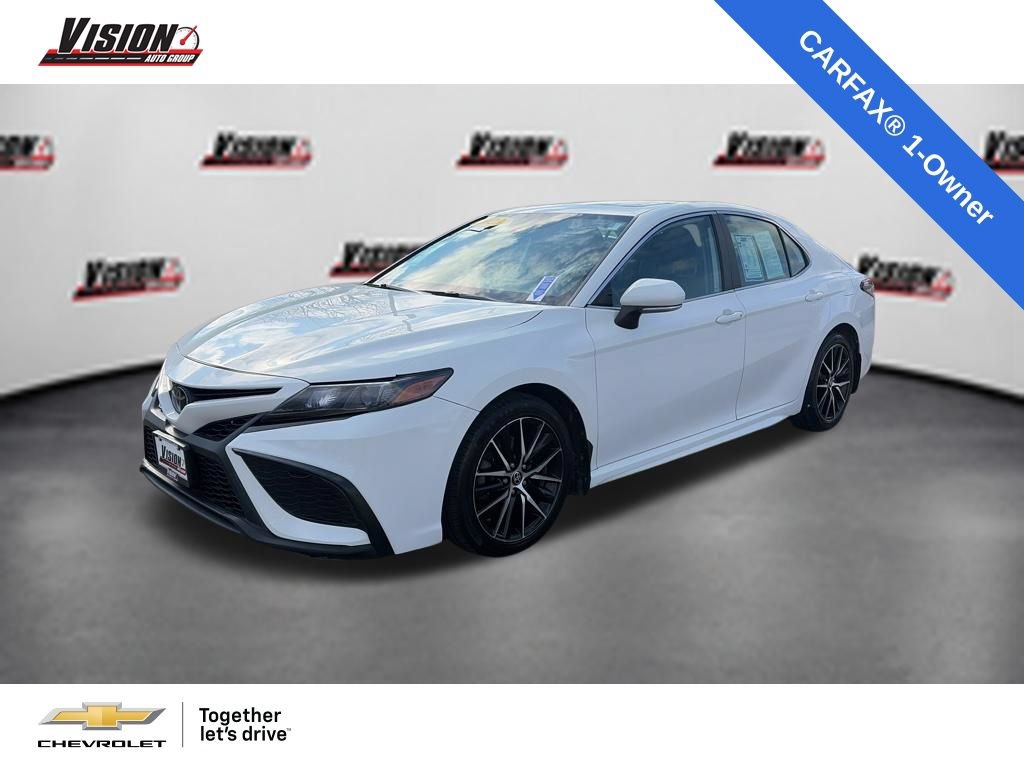 Used 2023 Toyota Camry SE w/ Cold Weather Package