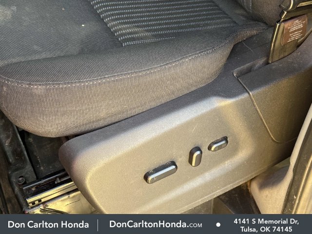 Used 2015 Ford Transit 150 XLT RWD image 8