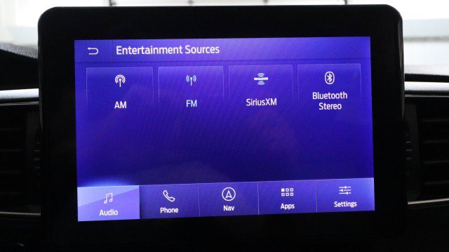 Used 2022 Ford Explorer XLT w/ Equipment Group 202A image 19