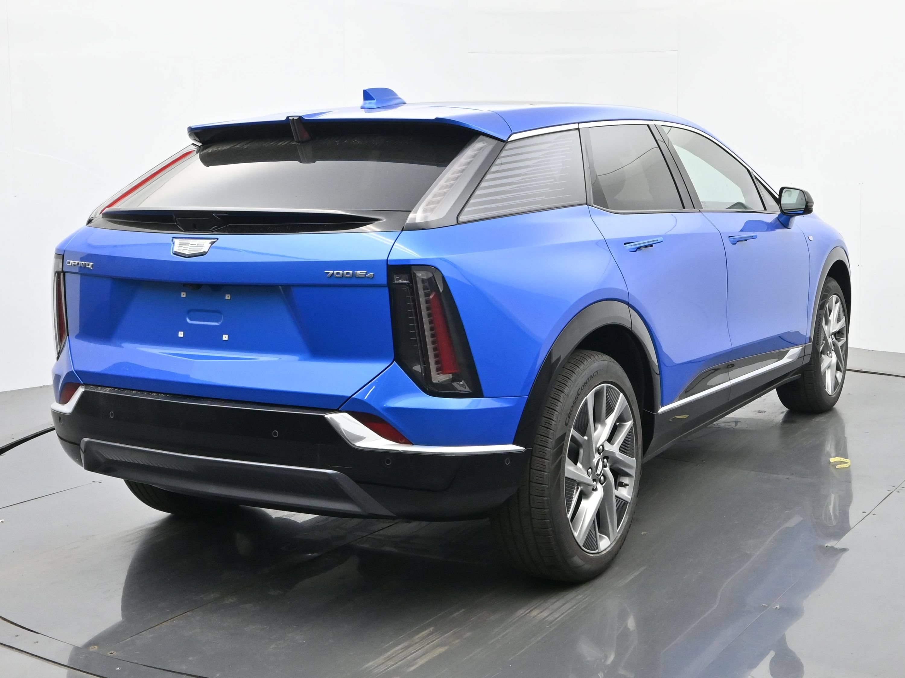 New 2026 Cadillac Optiq Luxury 1 w/ LPO, Floor Liner Package AWD/4WD image 5