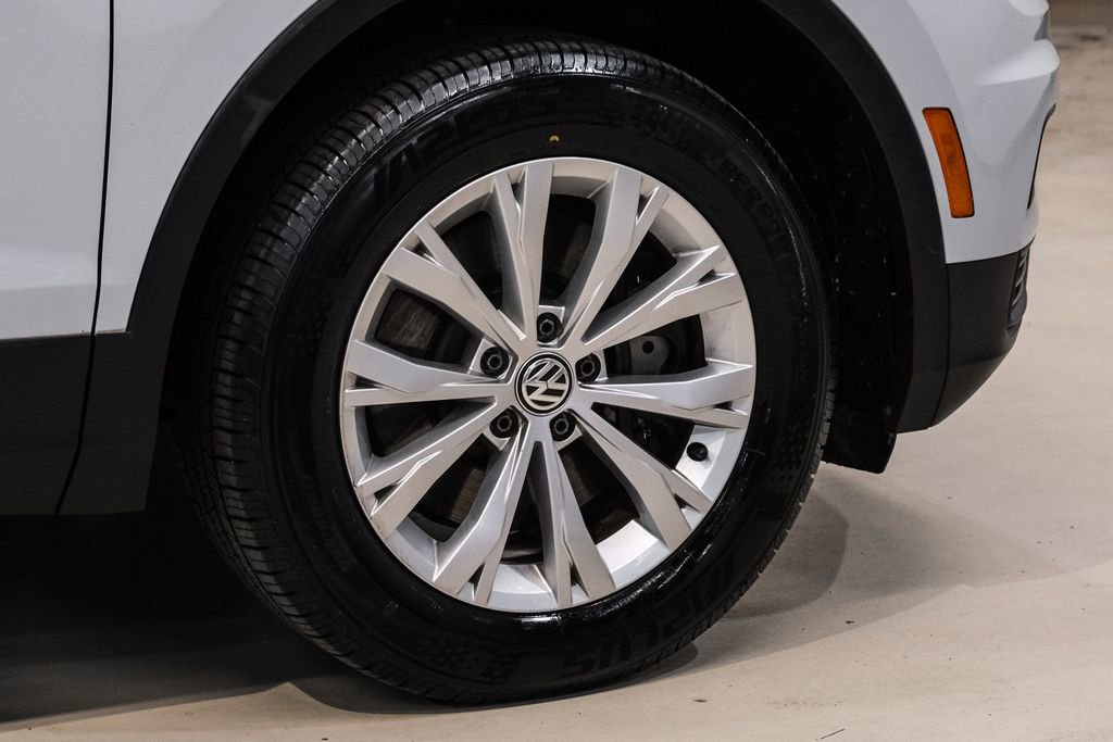 Used 2018 Volkswagen Tiguan S image 51
