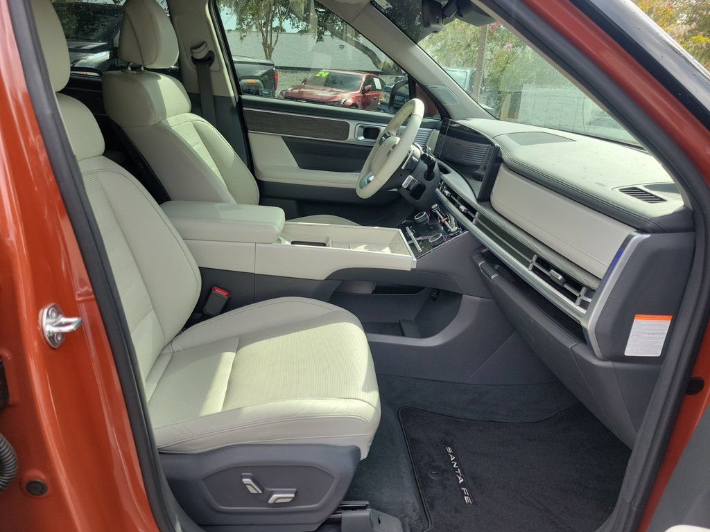 Used 2024 Hyundai Santa Fe Limited FWD image 15