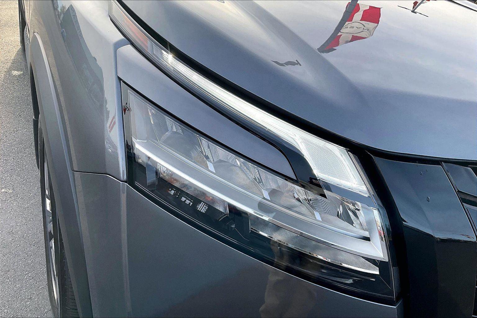 Certified 2024 Nissan Pathfinder SL w/ SL Premium Package image 31