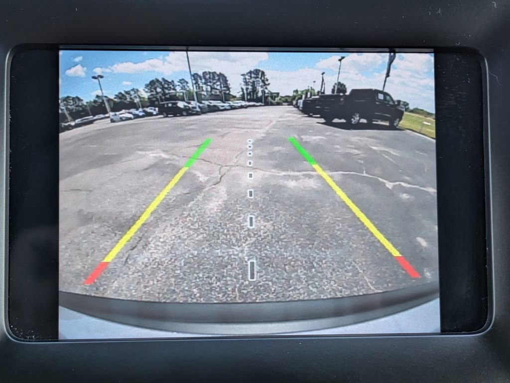 Used 2021 Jeep Cherokee Latitude w/ Mopar Interior Package image 23