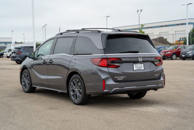 New 2026 Honda Odyssey Touring image 5
