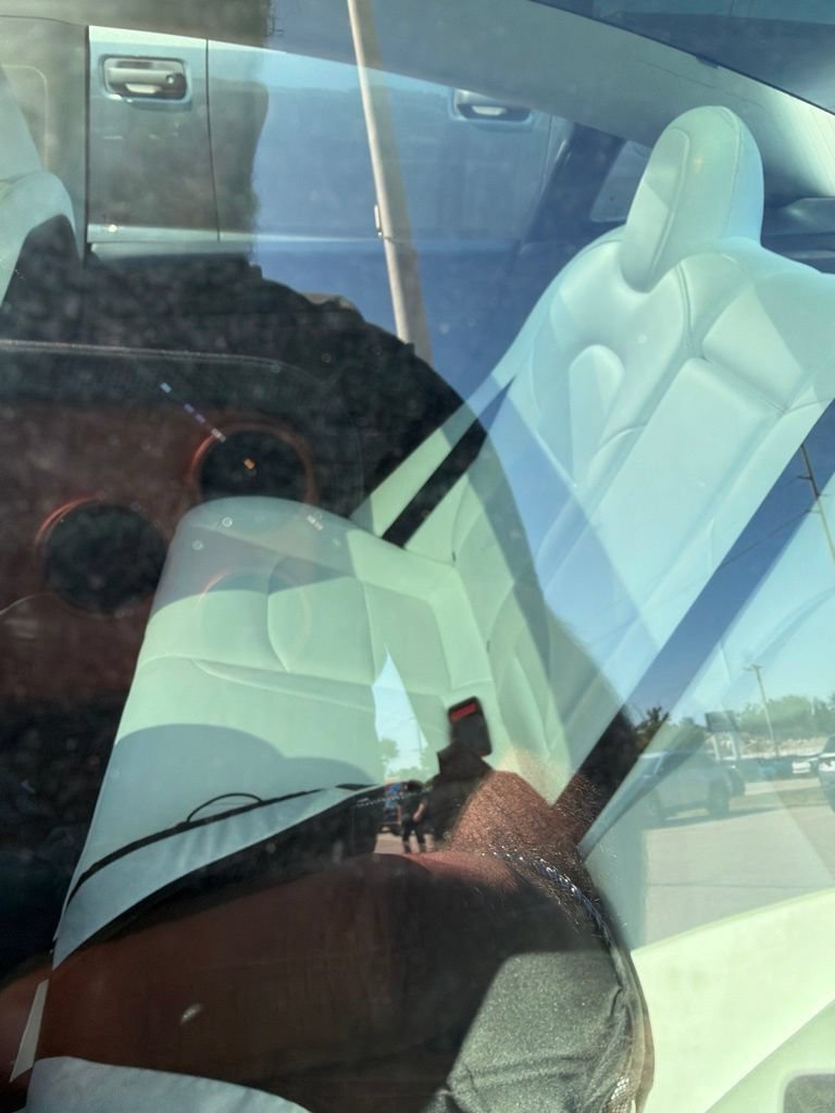 Used 2023 Tesla Model 3 Standard Range RWD image 5