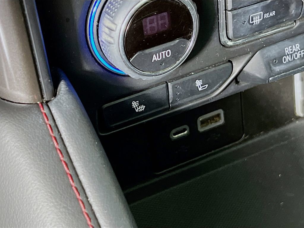 Used 2022 Chevrolet Tahoe RST w/ Luxury Package image 20