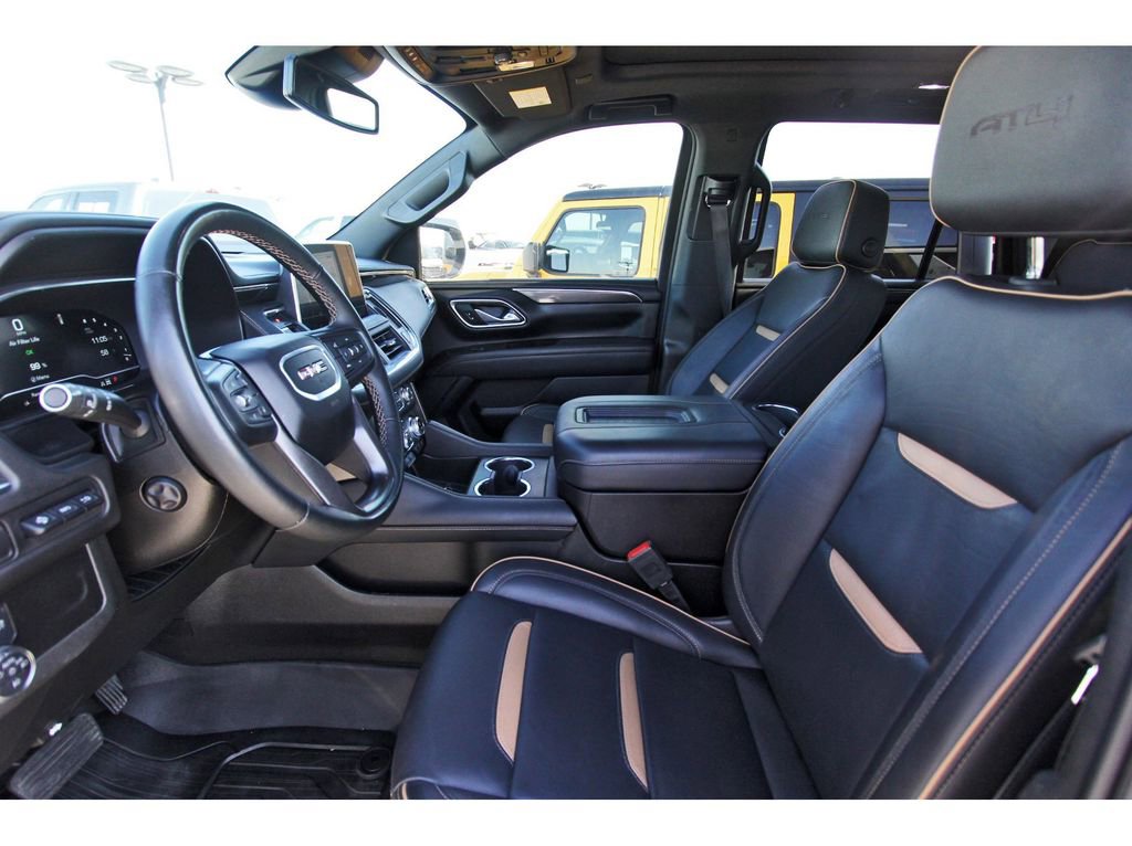 Used 2024 GMC Yukon AT4 w/ Technology Package image 6
