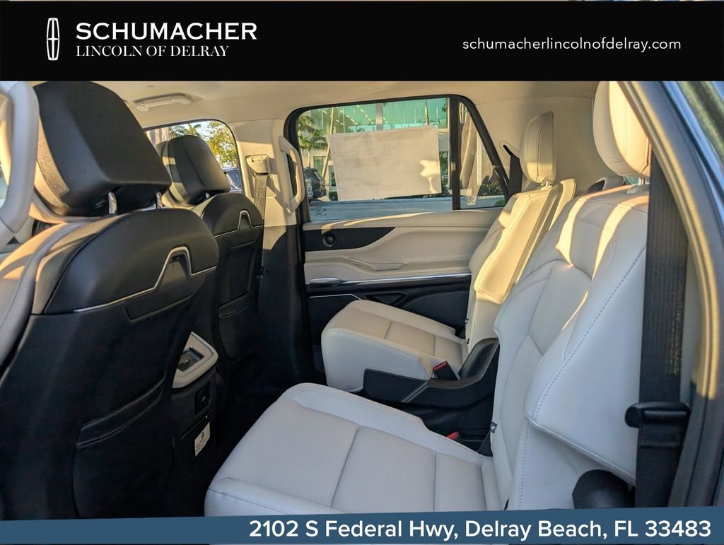 New 2026 Lincoln Navigator L Premier AWD/4WD image 13