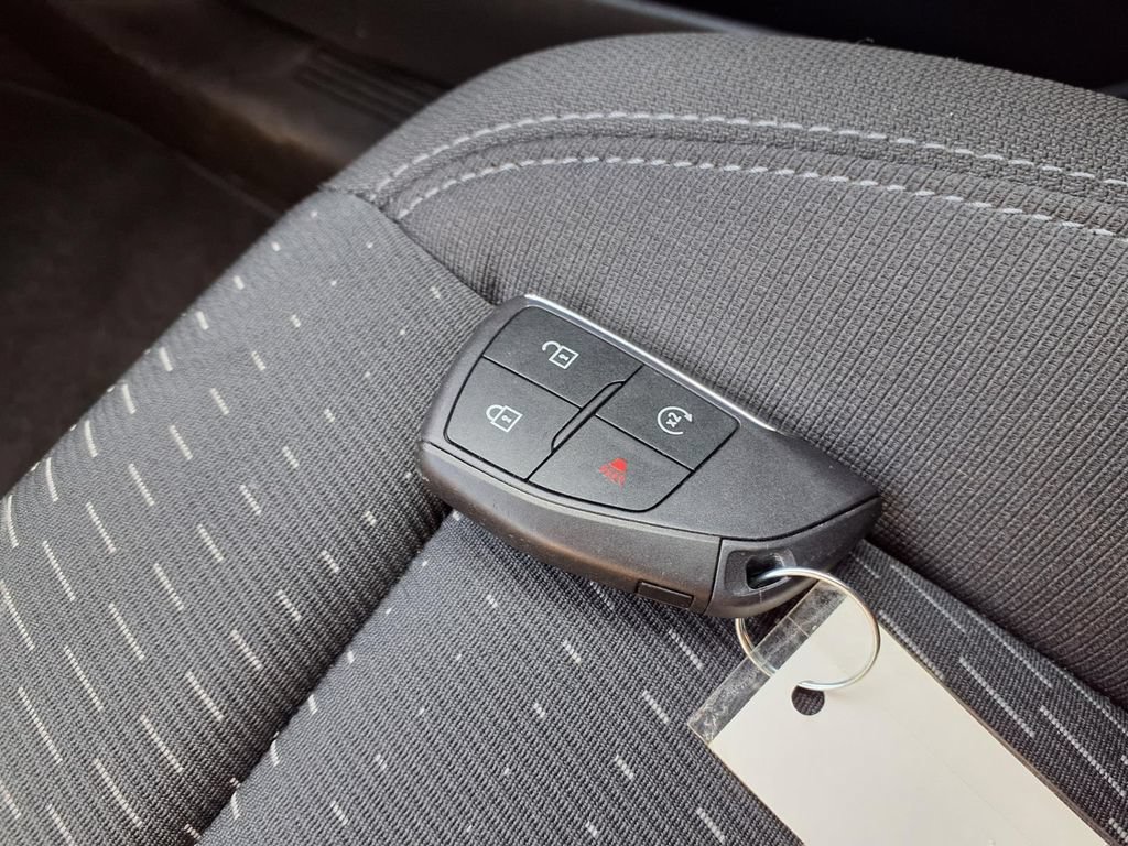 Used 2026 Chevrolet Equinox LT AWD/4WD image 14