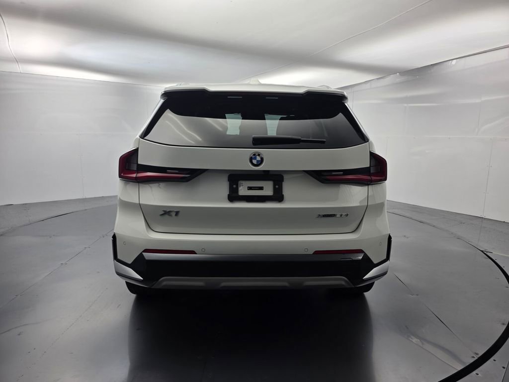 Used 2023 BMW X1 xDrive28i w/ Convenience Package AWD/4WD image 5