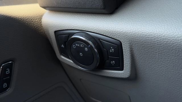 Used 2022 Ford F250 XL w/ Power Equipment Group image 84