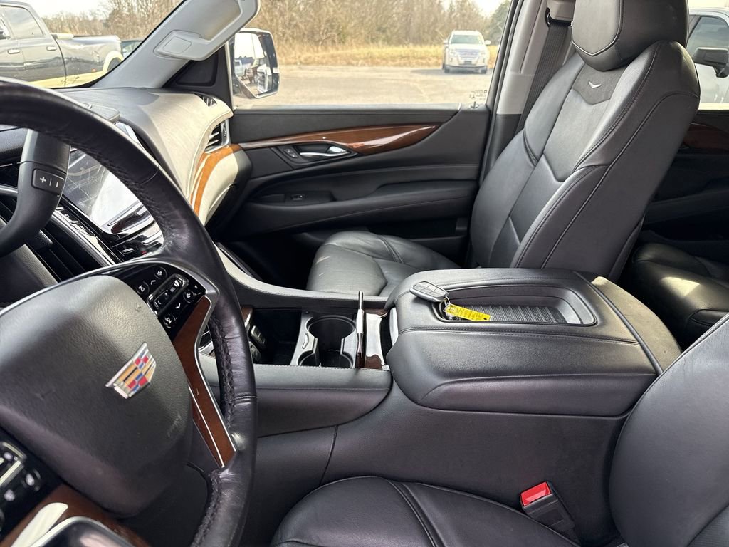 Certified 2020 Cadillac Escalade ESV Luxury image 15