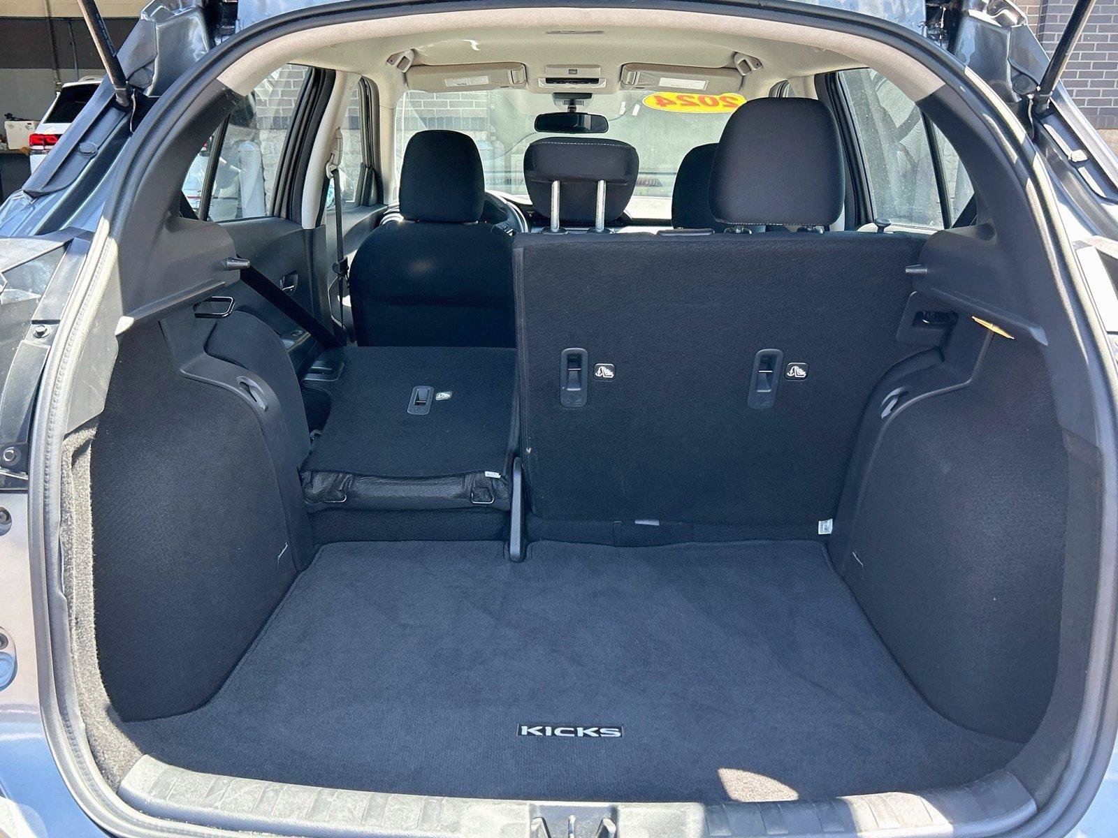 Used 2024 Nissan Kicks SV FWD image 13