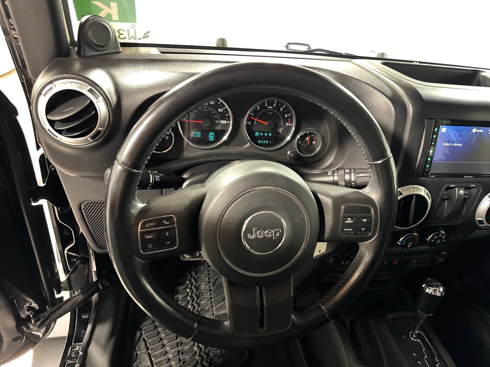 Used 2012 Jeep Wrangler Sahara w/ Connectivity Group AWD/4WD image 18