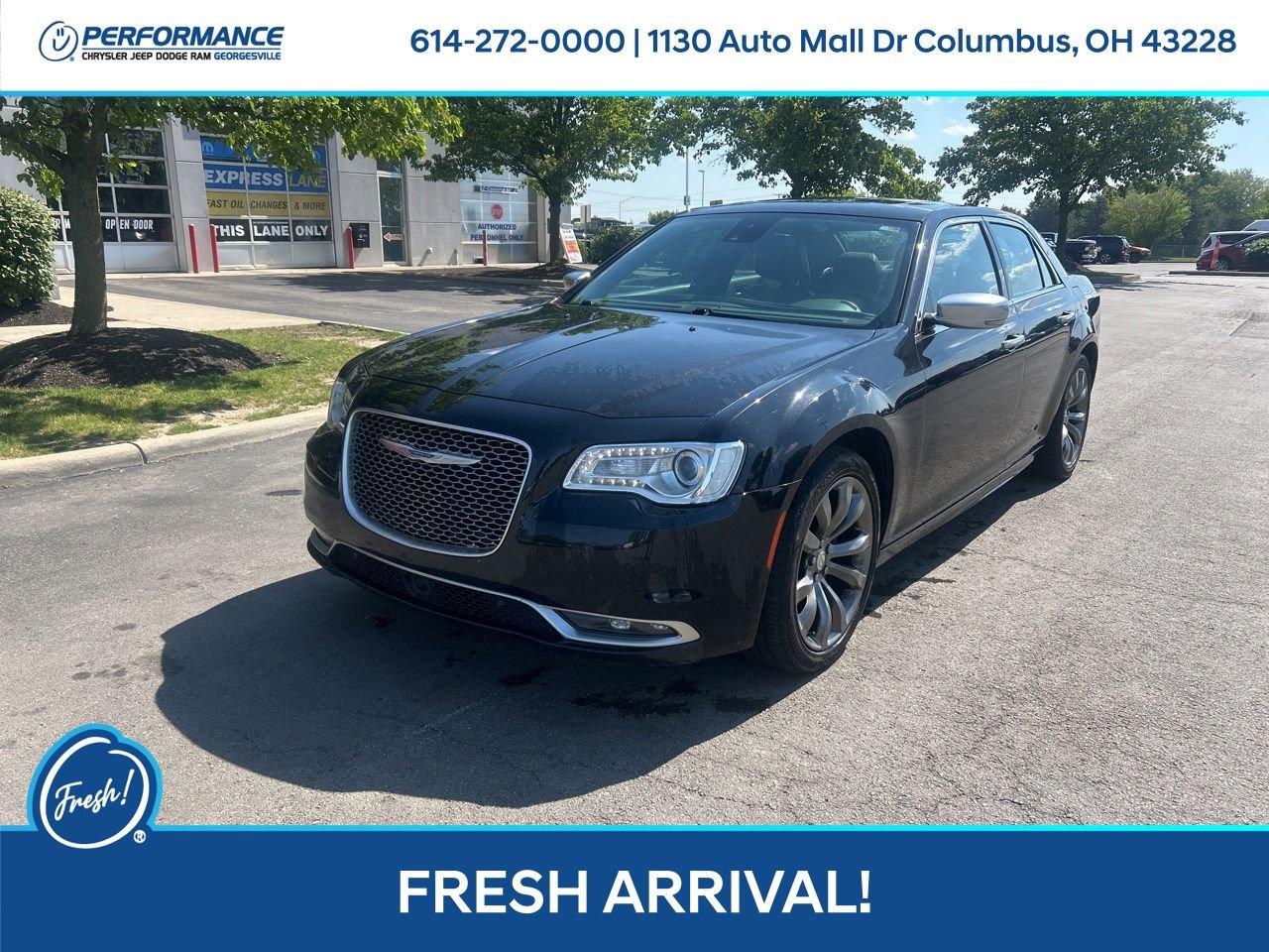 Used 2015 Chrysler 300 C Platinum w/ Light Group RWD image 7