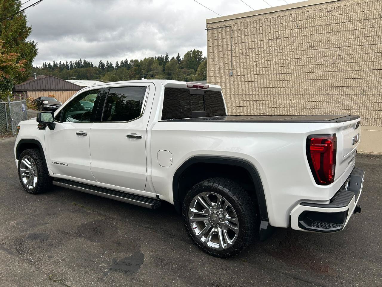 Used 2019 GMC Sierra 1500 Denali w/ Denali Ultimate Package AWD/4WD image 7
