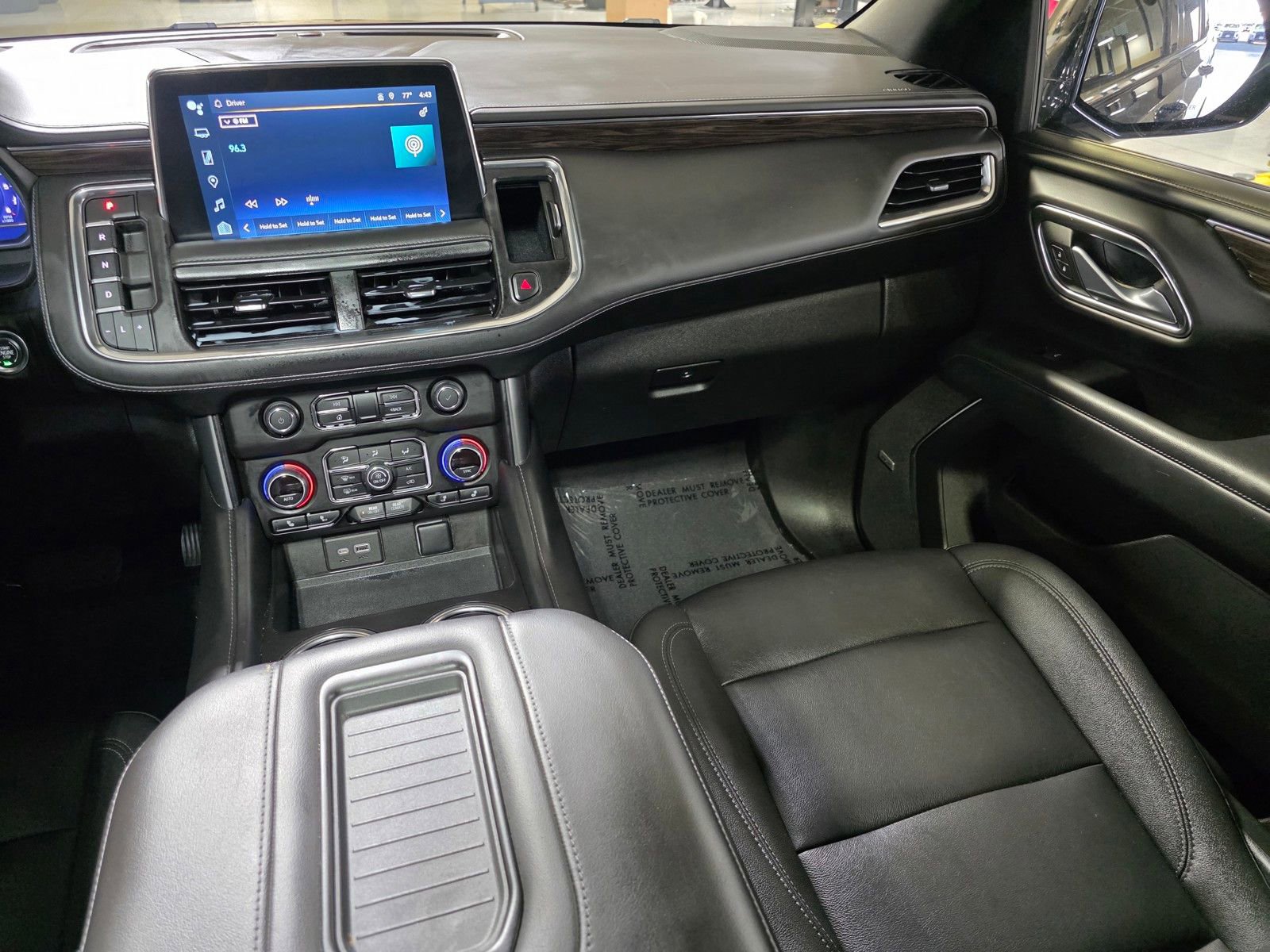 Used 2022 Chevrolet Tahoe LT w/ Luxury Package image 19