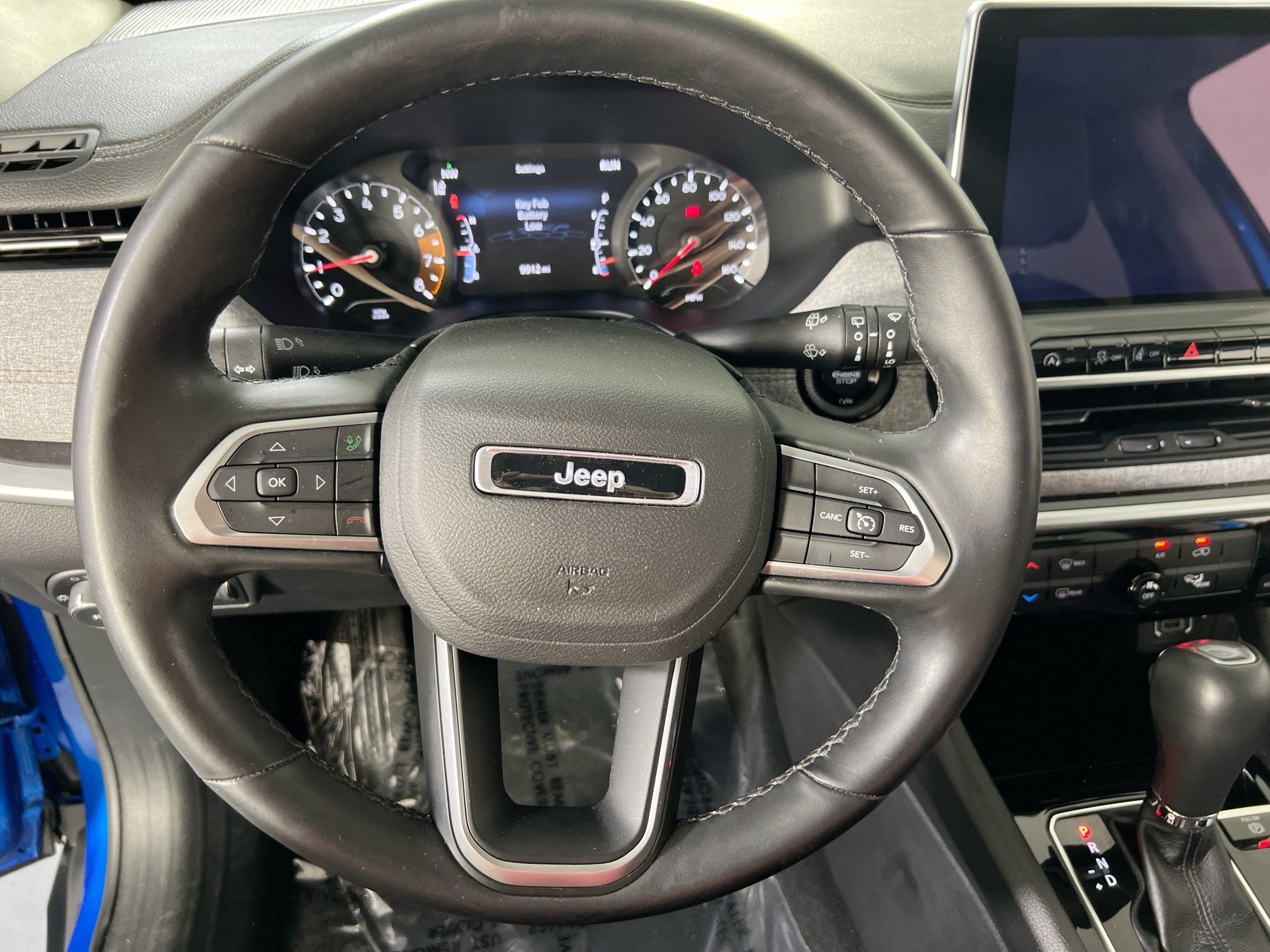 Used 2022 Jeep Compass Latitude AWD/4WD image 11