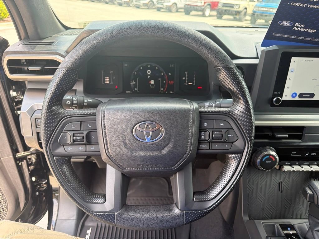 Used 2026 Toyota Tacoma SR5 RWD image 21