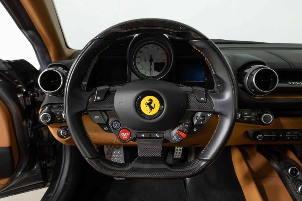 Used 2019 Ferrari 812 Superfast RWD image 31