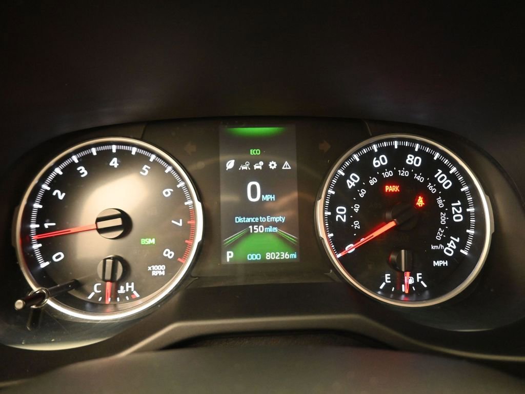 Used 2021 Toyota RAV4 XLE w/ Convenience Package FWD image 6