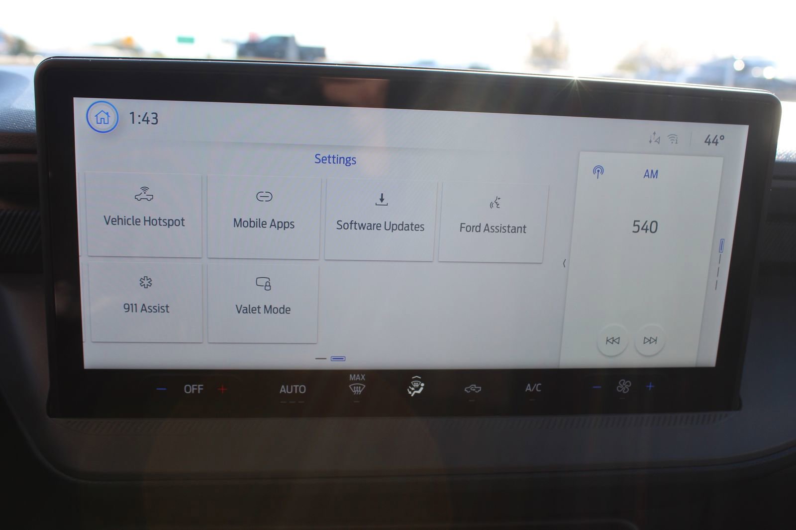New 2025 Ford Maverick XL w/ Equipment Group 101A image 28