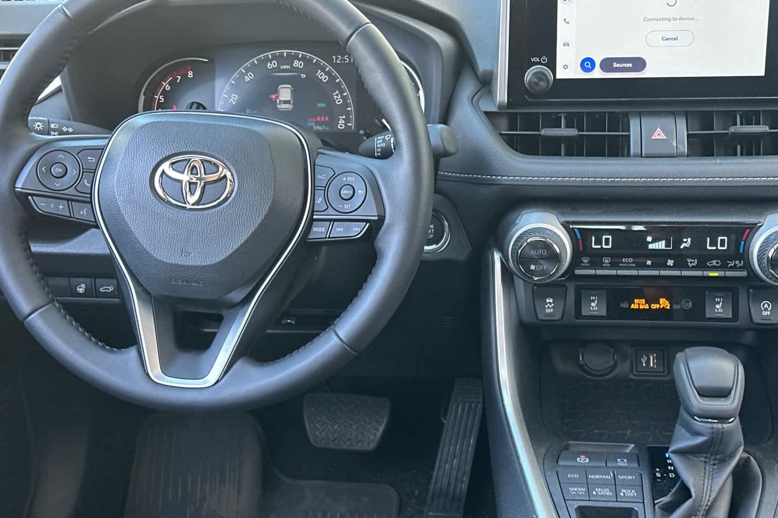 Used 2025 Toyota RAV4 XLE w/ Convenience Package AWD/4WD image 16