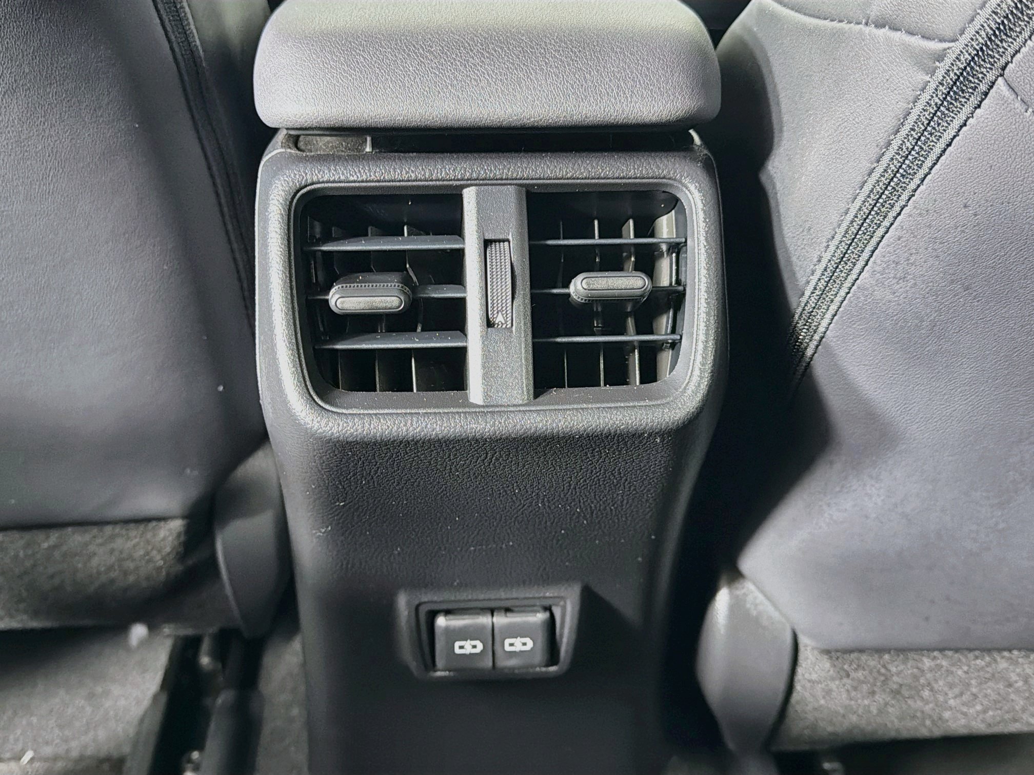 Used 2022 Lexus UX 200 w/ Accessory Package (Z2) FWD image 26