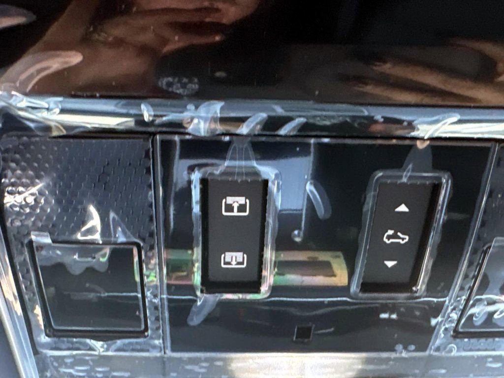 New 2025 Land Rover Range Rover SE AWD/4WD image 24