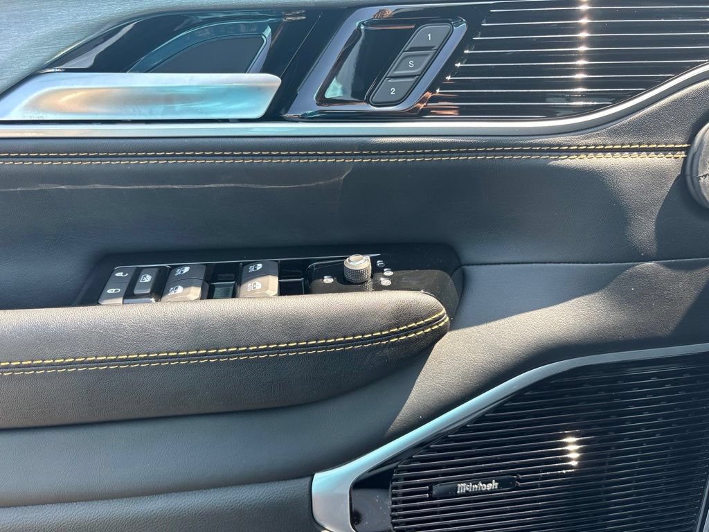New 2026 Jeep Grand Wagoneer 4WD image 16