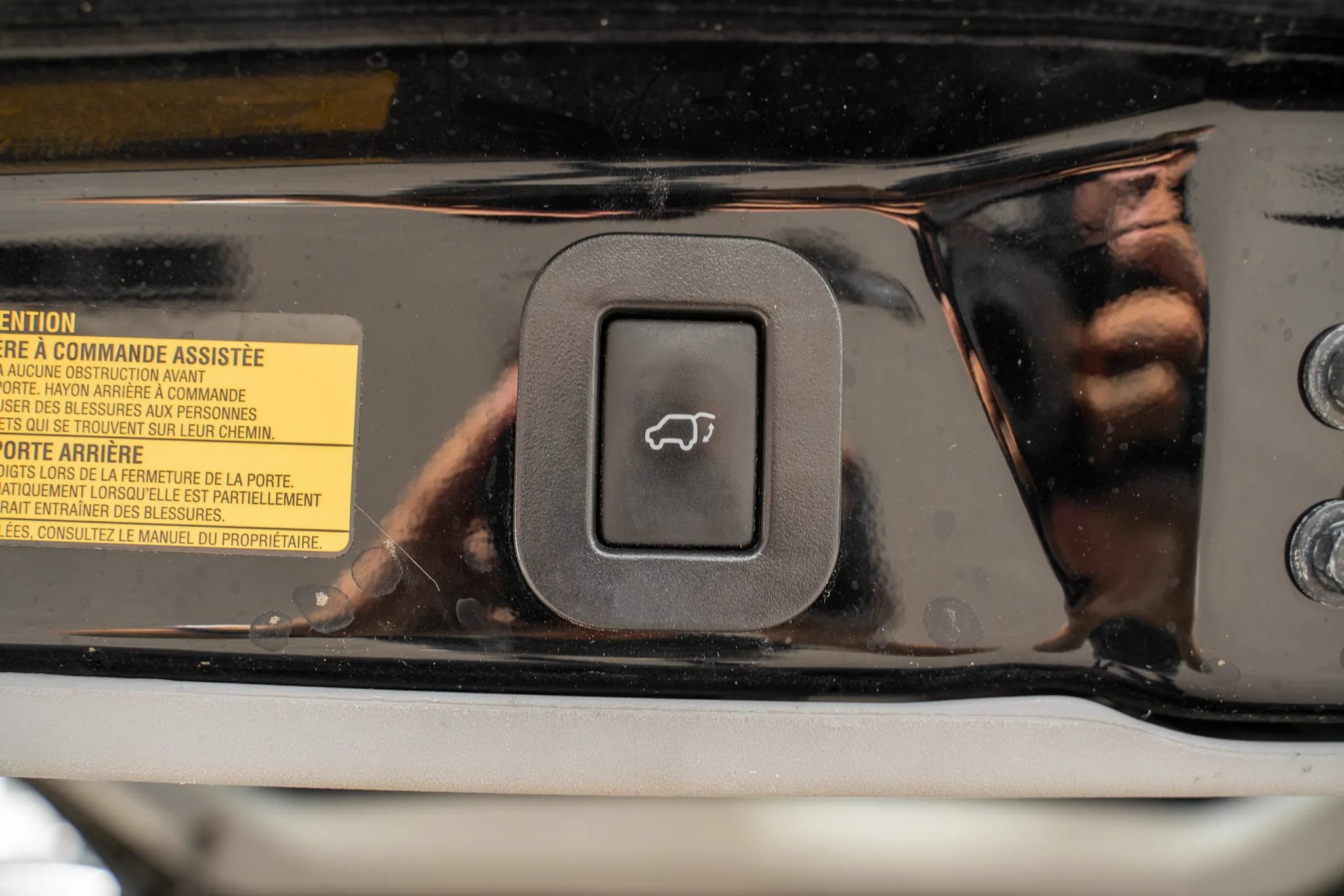 Used 2015 Toyota Sienna SE FWD image 13