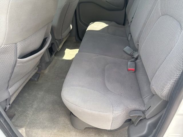 Used 2017 Nissan Frontier SV AWD/4WD image 11