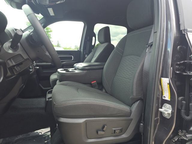 Certified 2025 RAM 2500 Big Horn AWD/4WD image 9