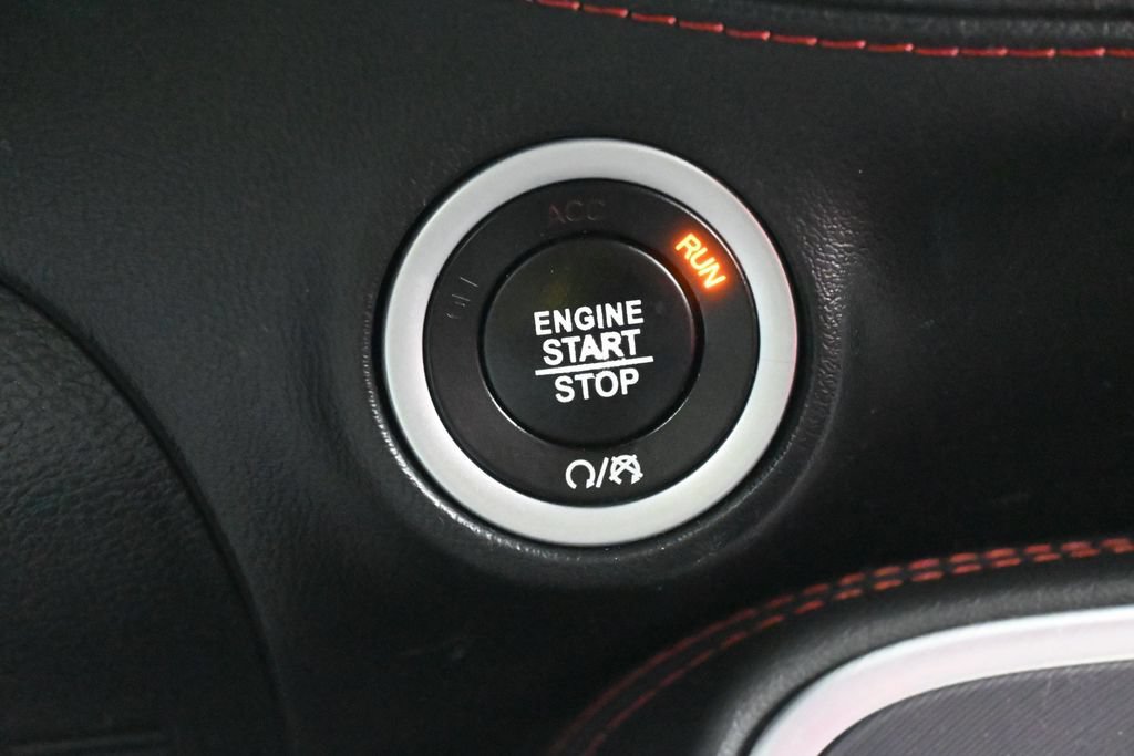 Used 2020 Dodge Challenger SXT w/ Plus Package RWD image 27