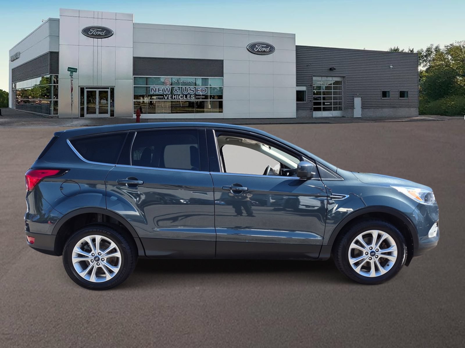 Used 2019 Ford Escape SE FWD image 10