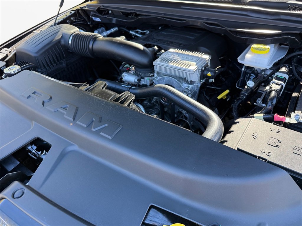 New 2026 RAM 1500 4x4 Crew Cab image 21