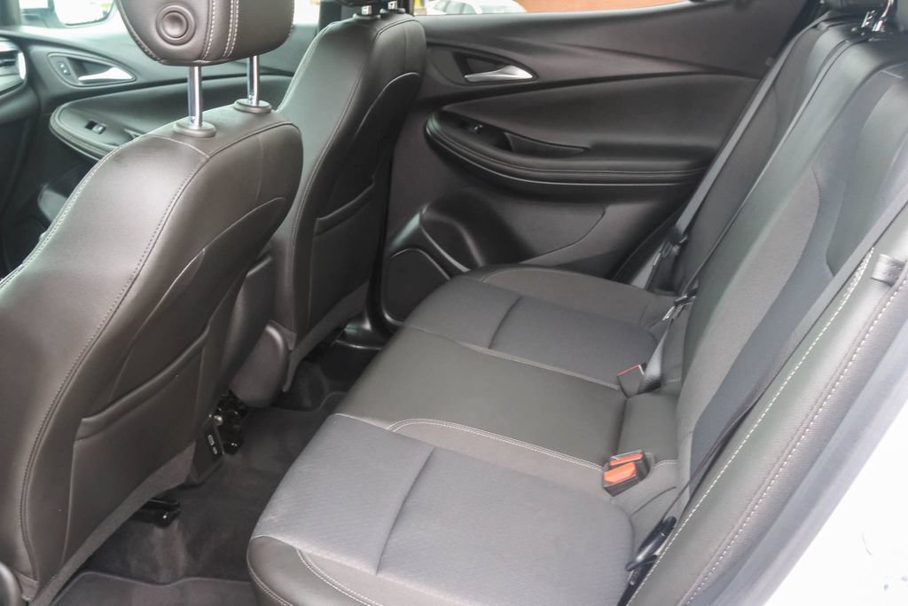 Used 2025 Buick Encore GX Preferred AWD/4WD image 12