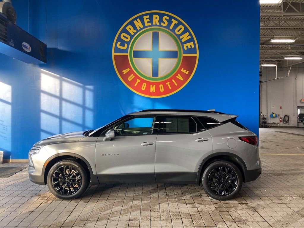 Used 2024 Chevrolet Blazer LT w/ Convenience Package image 16
