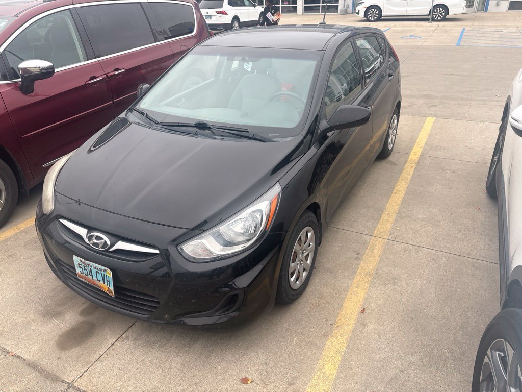 Used 2013 Hyundai Accent GS FWD image 7