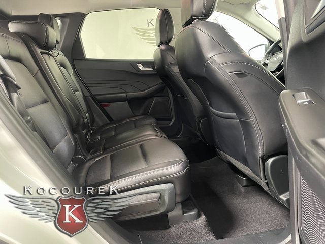 Used 2022 Ford Escape Titanium image 21