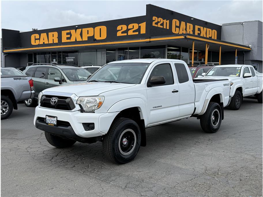 Used 2014 Toyota Tacoma 4x4 Access Cab w/ SR5 Package