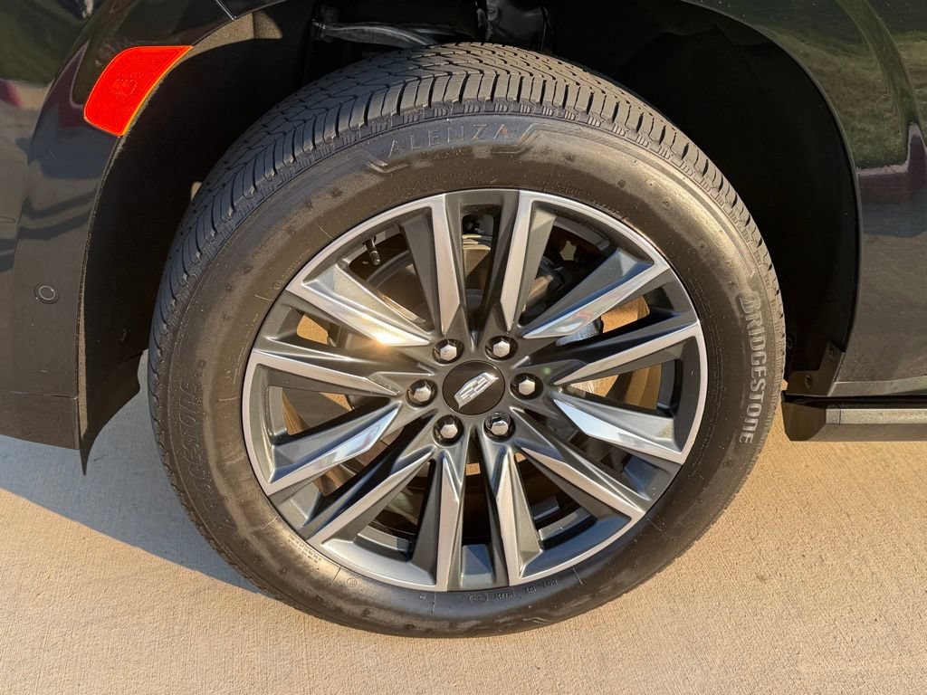 Used 2024 Cadillac Escalade Sport Platinum w/ LPO, Floor Liner Package AWD/4WD image 7