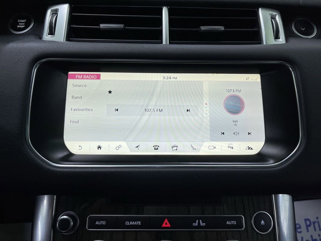 Used 2017 Land Rover Range Rover Sport HSE image 21